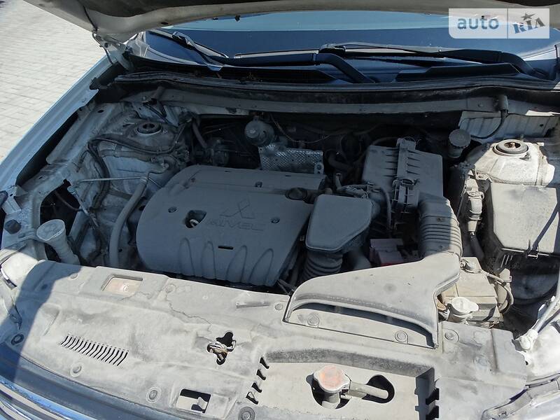 Позашляховик / Кросовер Mitsubishi Outlander 2012 в Дніпрі фото 29 Позашляховик / Кросовер Mitsubishi Outlander 2012 в Дніпрі