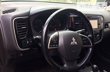 Внедорожник / Кроссовер Mitsubishi Outlander 2013 в Самборе