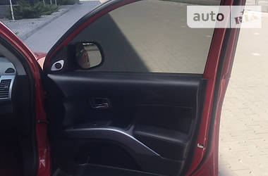 Позашляховик / Кросовер Mitsubishi Outlander 2007 в 