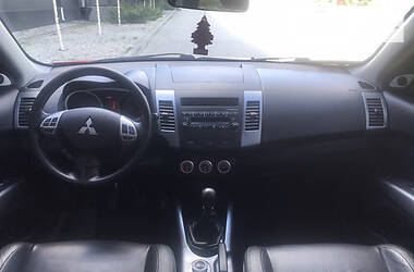 Позашляховик / Кросовер Mitsubishi Outlander 2007 в 