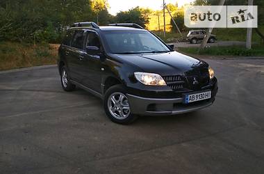 Внедорожник / Кроссовер Mitsubishi Outlander 2004 в Виннице