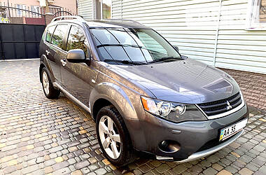 Внедорожник / Кроссовер Mitsubishi Outlander 2009 в Киеве