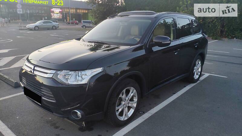 Mitsubishi Outlander 2014