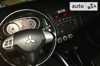 Внедорожник / Кроссовер Mitsubishi Outlander 2009 в Никополе