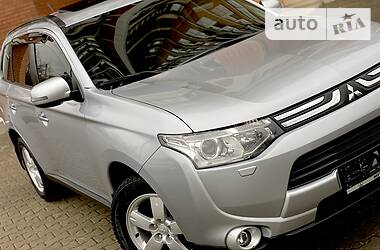 Внедорожник / Кроссовер Mitsubishi Outlander 2013 в Одессе