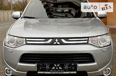 Внедорожник / Кроссовер Mitsubishi Outlander 2013 в Одессе