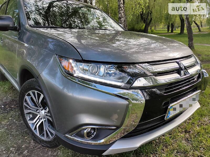 Внедорожник / Кроссовер Mitsubishi Outlander 2018 в Белой Церкви