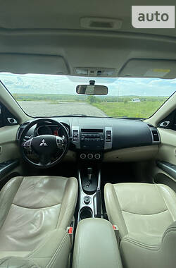 Внедорожник / Кроссовер Mitsubishi Outlander 2007 в Днепре