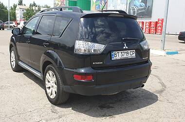 Внедорожник / Кроссовер Mitsubishi Outlander 2010 в Николаеве