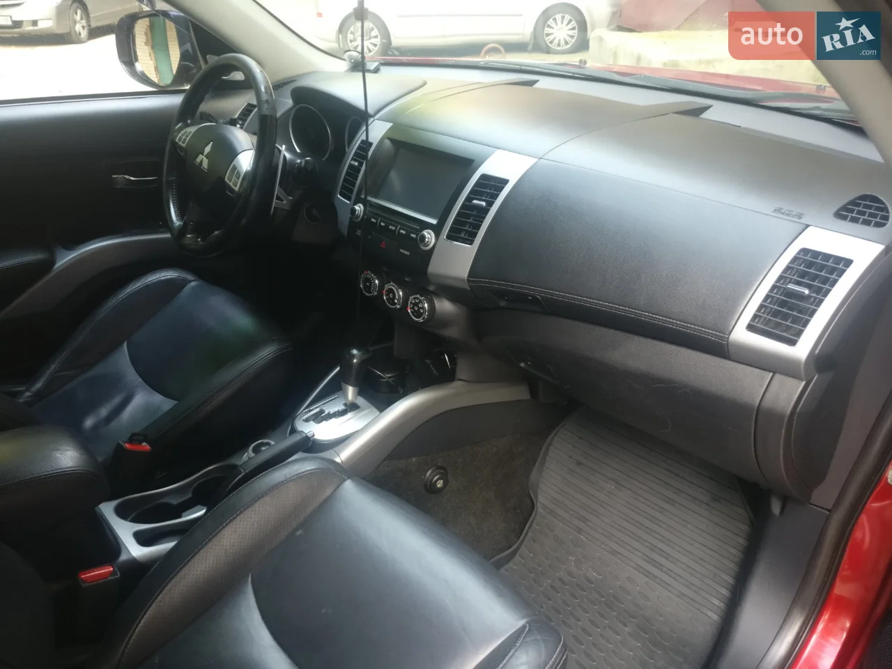 2011 Mitsubishi Outlander - мініатюра 4