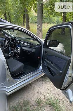 Позашляховик / Кросовер Mitsubishi Outlander 2007 в 