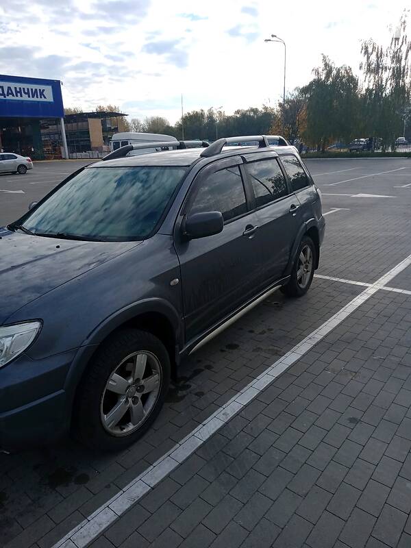 Внедорожник / Кроссовер Mitsubishi Outlander 2008 в Сумах