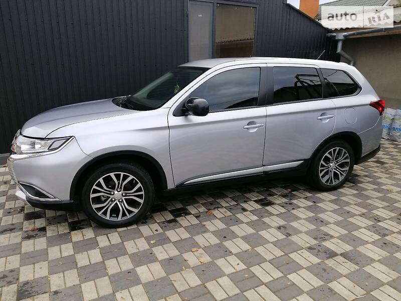 Mitsubishi Outlander