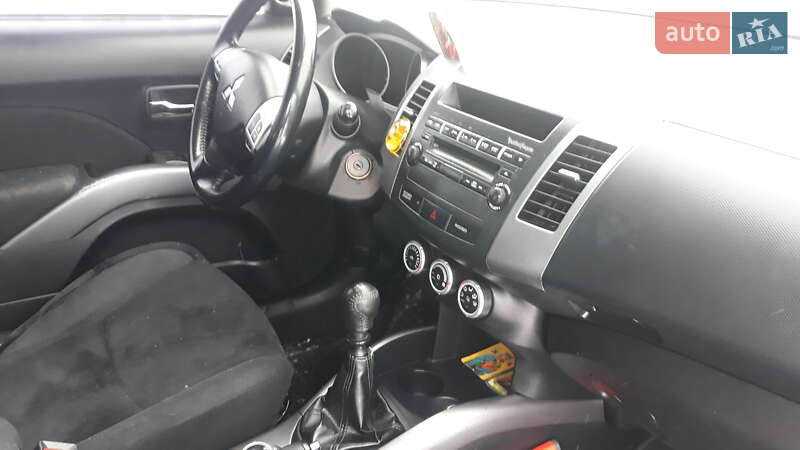 Позашляховик / Кросовер Mitsubishi Outlander 2007 в Бориславі