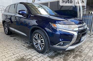 Внедорожник / Кроссовер Mitsubishi Outlander 2017 в Одессе