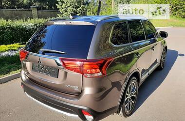 Внедорожник / Кроссовер Mitsubishi Outlander 2018 в Запорожье