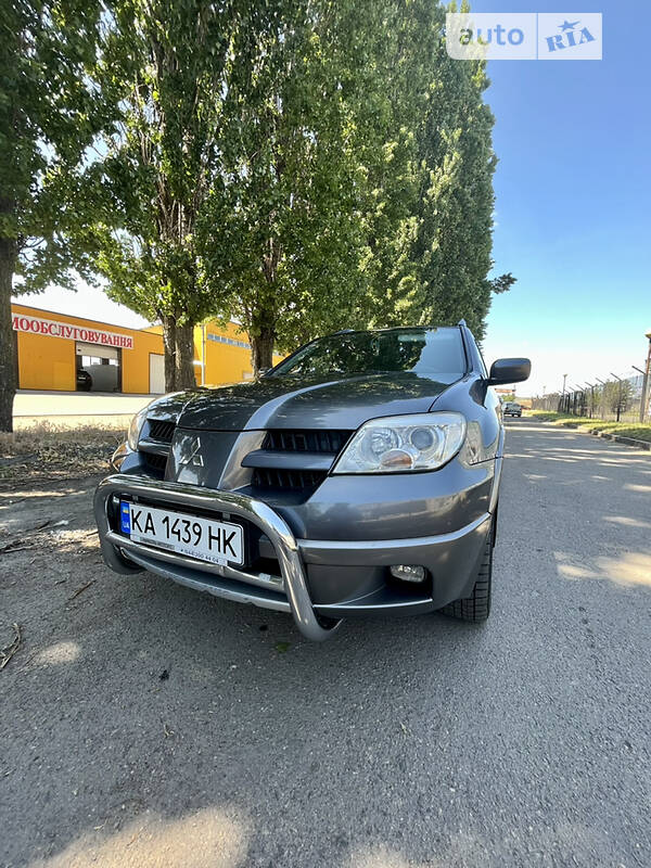 Внедорожник / Кроссовер Mitsubishi Outlander 2006 в Черкассах