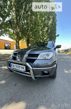 Внедорожник / Кроссовер Mitsubishi Outlander 2006 в Черкассах