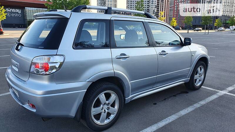 Универсал Mitsubishi Outlander 2008 в Киеве