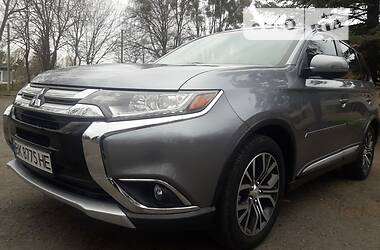 Універсал Mitsubishi Outlander 2015 в Рівному