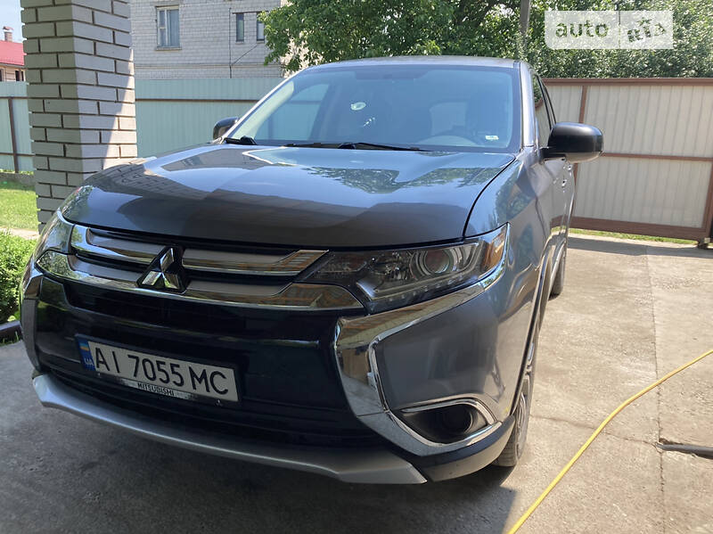 Внедорожник / Кроссовер Mitsubishi Outlander 2018 в Броварах