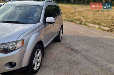 Внедорожник / Кроссовер Mitsubishi Outlander 2008 в 