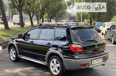 Внедорожник / Кроссовер Mitsubishi Outlander 2005 в Днепре