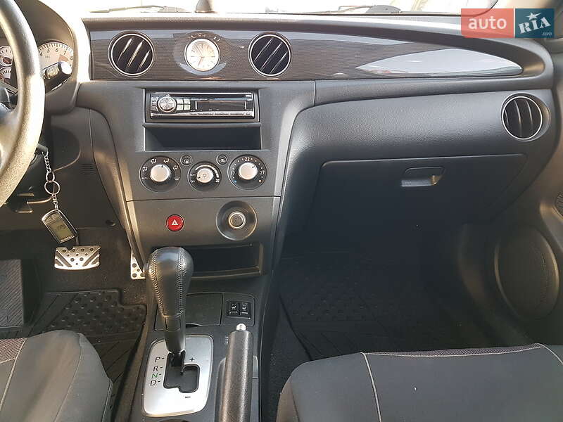 Внедорожник / Кроссовер Mitsubishi Outlander 2006 в Киеве фото 9 Внедорожник / Кроссовер Mitsubishi Outlander 2006 в Киеве