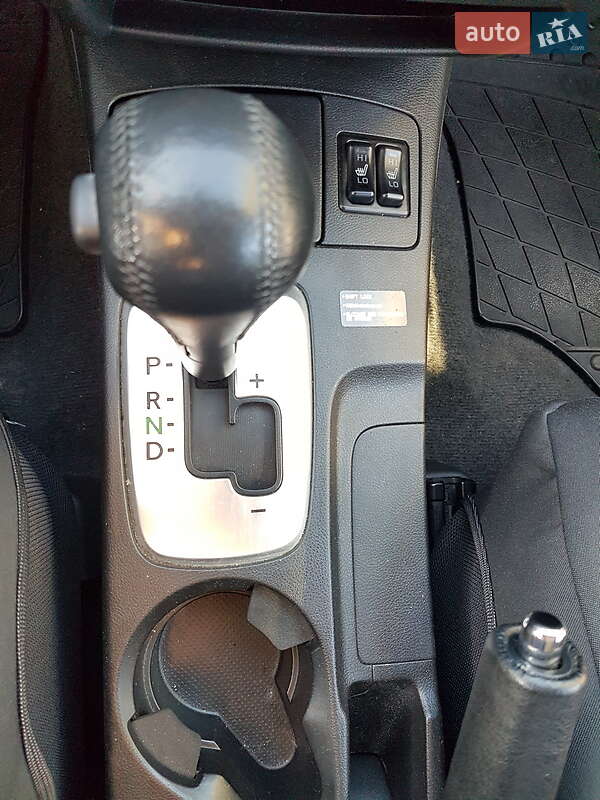 Внедорожник / Кроссовер Mitsubishi Outlander 2006 в Киеве фото 11 Внедорожник / Кроссовер Mitsubishi Outlander 2006 в Киеве