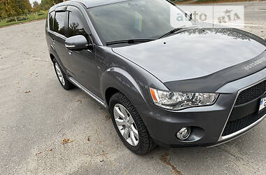 Внедорожник / Кроссовер Mitsubishi Outlander 2011 в Звенигородке