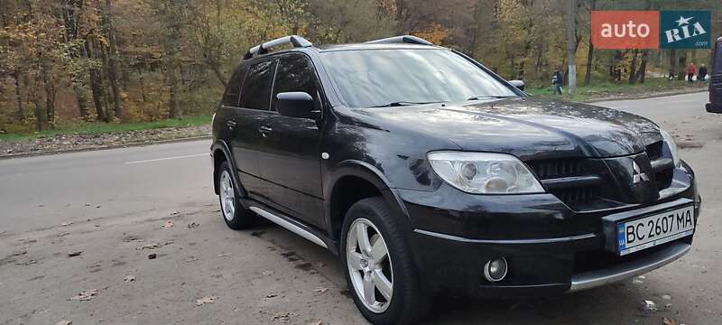 Внедорожник / Кроссовер Mitsubishi Outlander 2009 в Львове