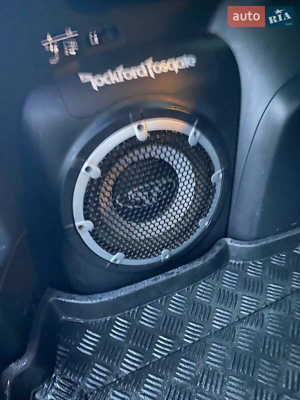 Внедорожник / Кроссовер Mitsubishi Outlander 2008 в Полтаве