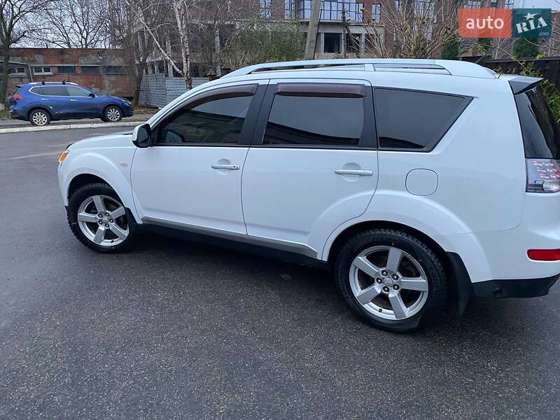 Внедорожник / Кроссовер Mitsubishi Outlander 2008 в Полтаве