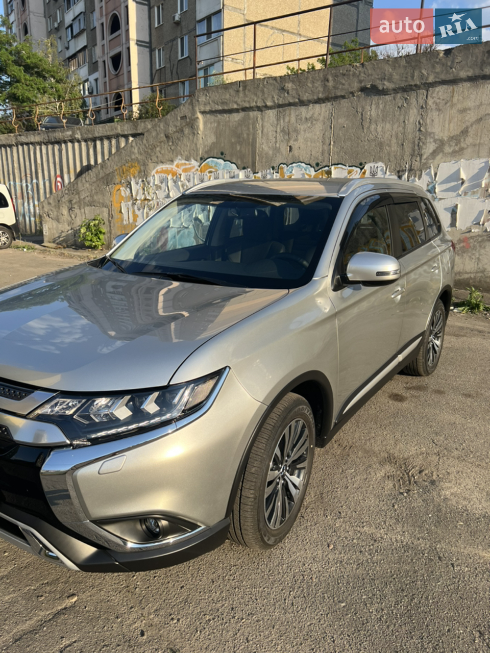 2020 Mitsubishi Outlander - мініатюра 15