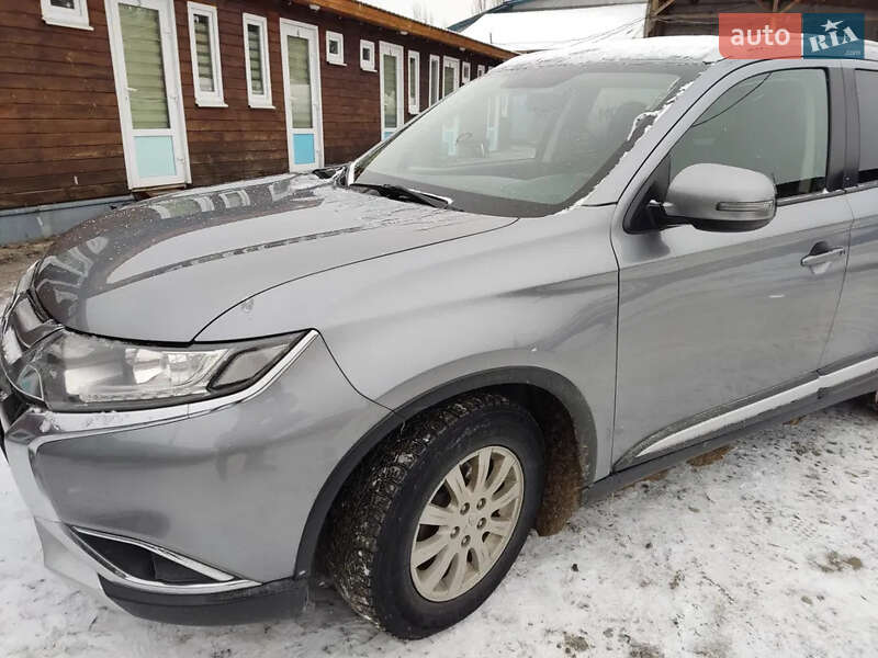 Mitsubishi Outlander 2017