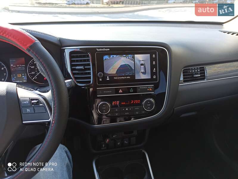 Универсал Mitsubishi Outlander 2019 в Одессе