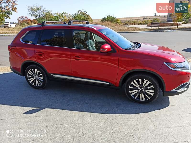 Mitsubishi Outlander 2019