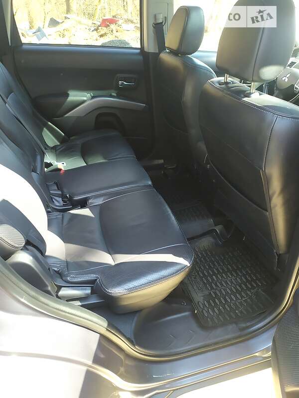 Внедорожник / Кроссовер Mitsubishi Outlander 2008 в Львове