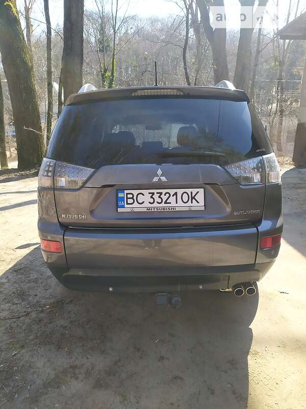 Внедорожник / Кроссовер Mitsubishi Outlander 2008 в Львове