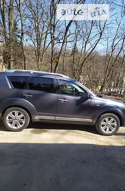 Внедорожник / Кроссовер Mitsubishi Outlander 2008 в Львове