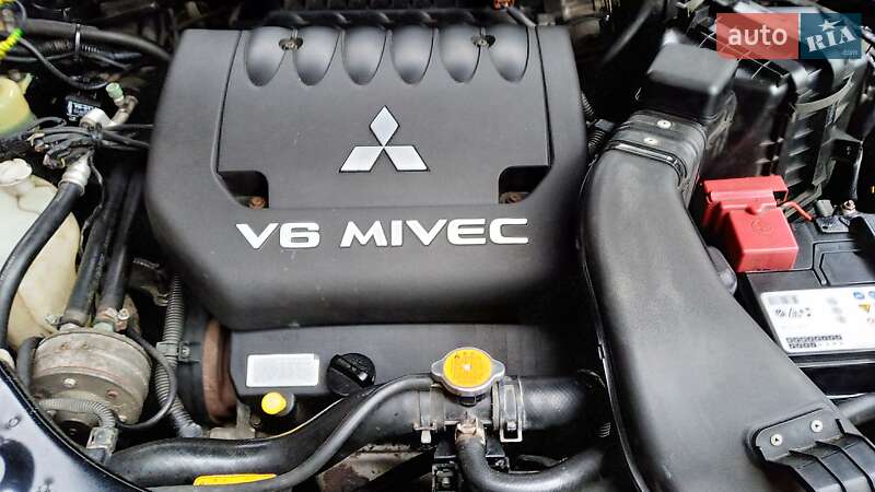 Позашляховик / Кросовер Mitsubishi Outlander 2007 в Ірпені фото 4 Позашляховик / Кросовер Mitsubishi Outlander 2007 в Ірпені