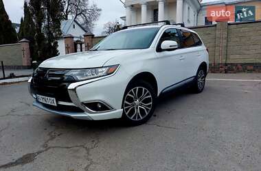 Внедорожник / Кроссовер Mitsubishi Outlander 2015 в Белой Церкви