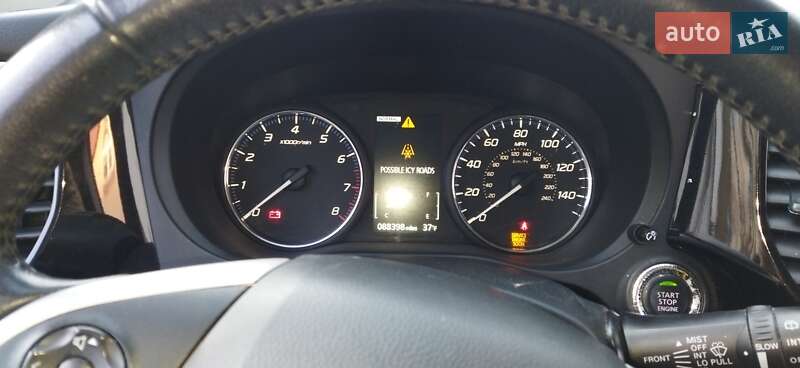 Позашляховик / Кросовер Mitsubishi Outlander 2013 в Рівному