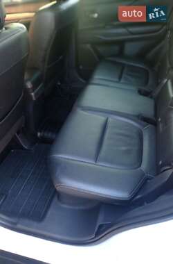 Позашляховик / Кросовер Mitsubishi Outlander 2013 в Чернівцях