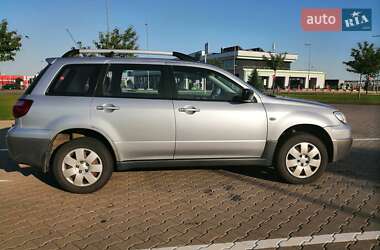 Внедорожник / Кроссовер Mitsubishi Outlander 2007 в 