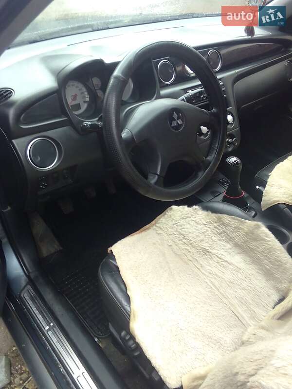 Позашляховик / Кросовер Mitsubishi Outlander 2003 в Тернополі