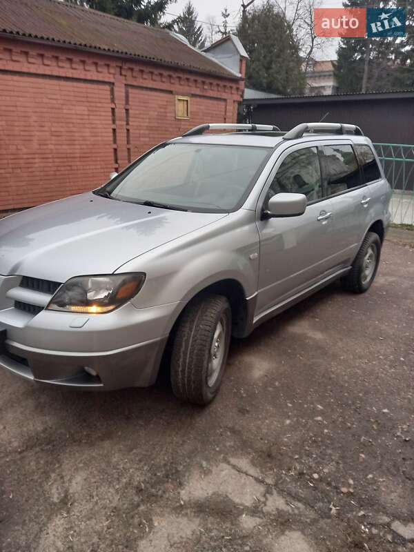Внедорожник / Кроссовер Mitsubishi Outlander 2004 в Переяславе