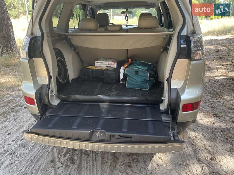 Позашляховик / Кросовер Mitsubishi Outlander 2007 в Охтирці