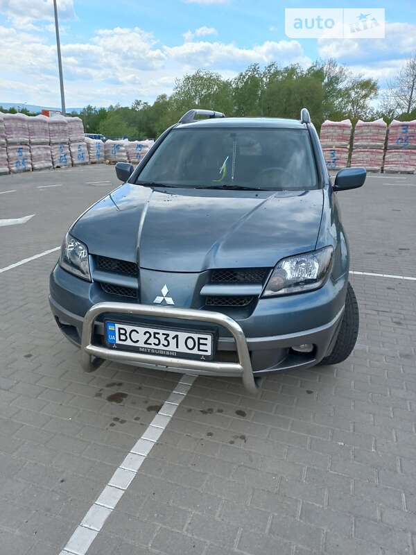 Внедорожник / Кроссовер Mitsubishi Outlander 2003 в Дрогобыче