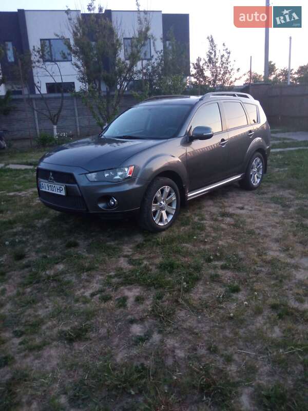 Mitsubishi Outlander 2010